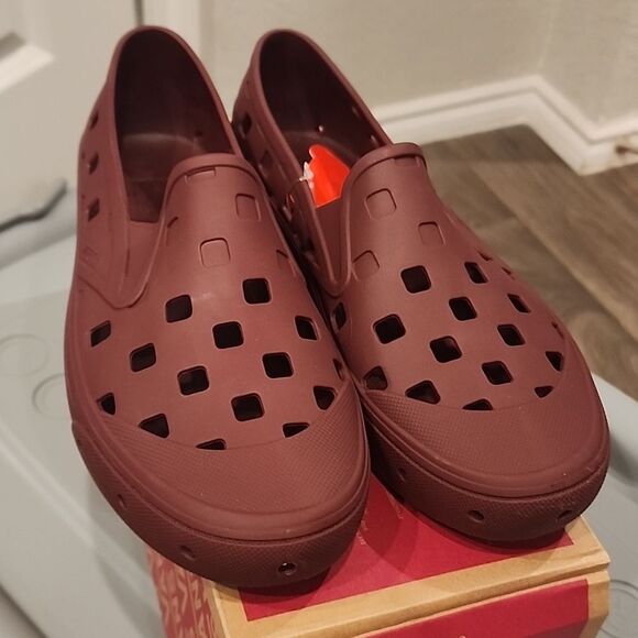 Vans Trek Slip-On Shoes - Picture 8 of 11